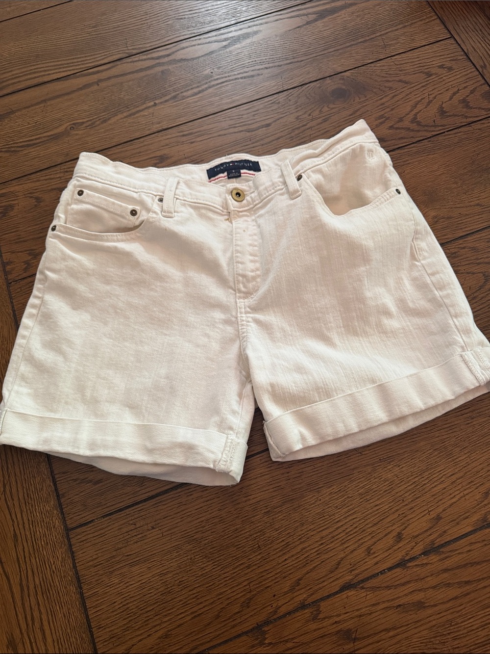 Tommy Hilfiger White Rolled-Hem Bermuda Shorts, stretch, 8